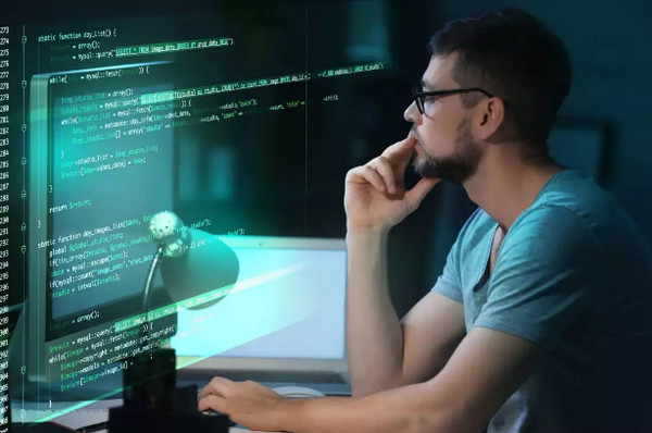 配图2 程序员进入IT培训机构学习 配图2 程序员进入IT培训机构学习